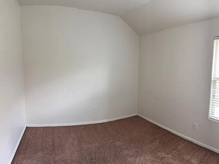 945 Loftin St — Photo 8