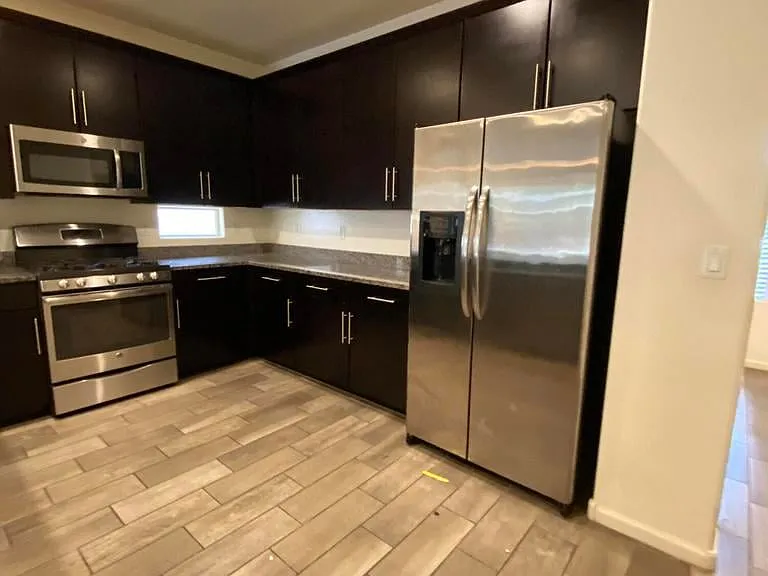 3549 E Apricot Ln — Photo 8