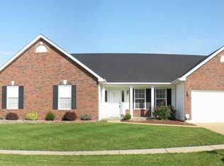 227 Dusty Rose Dr, O'Fallon, MO 63368