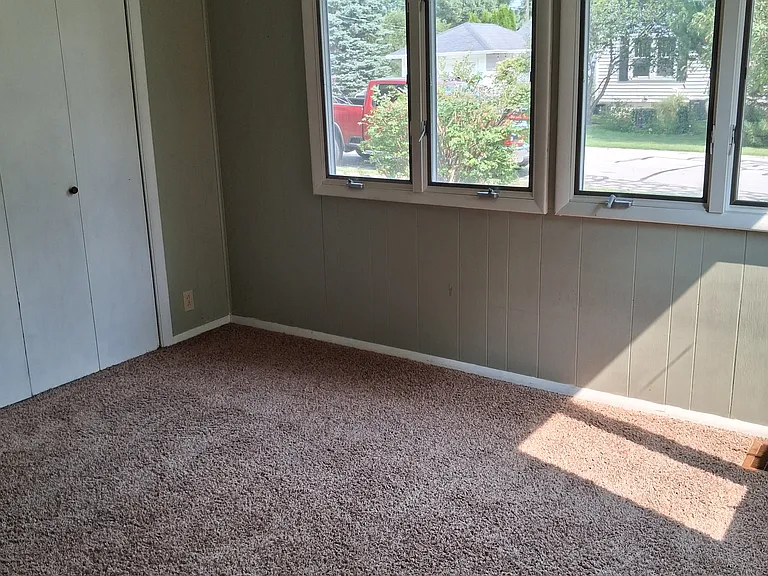 663 North St — Photo 7