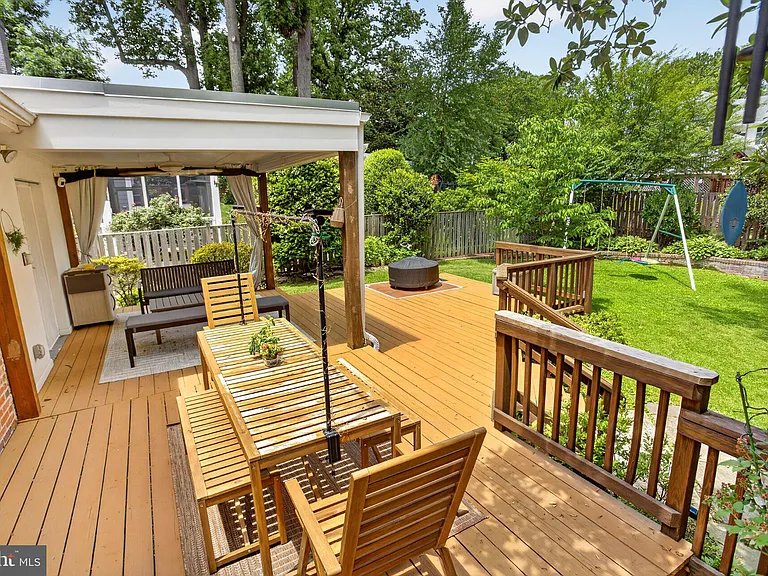 5703 Cromwell Dr — Photo 14
