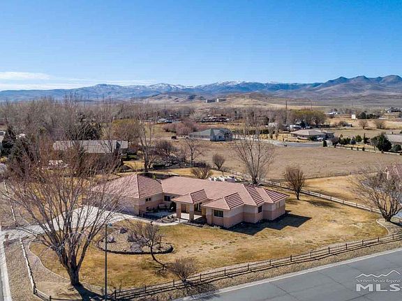 5th image of 306 Peregrine Ct