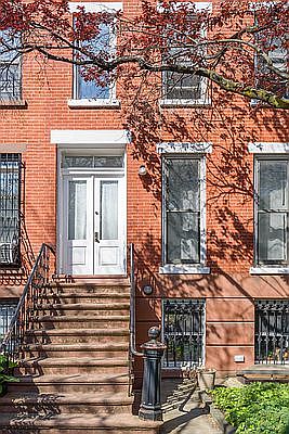 1st image of 213 Wyckoff St #1