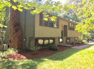 19 Carl Rd, Walpole, MA 02081