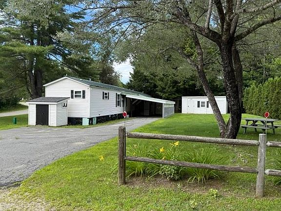 3rd image of 18 Tuckerville Parkway