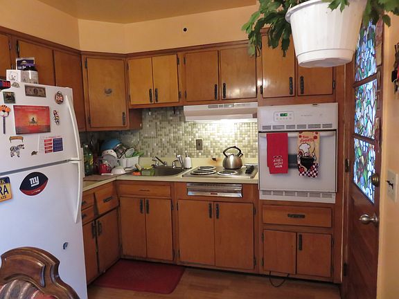 3rd image of 50 N Perkins Ave