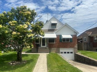 4526 Camberwell Rd, Cincinnati, OH 45209