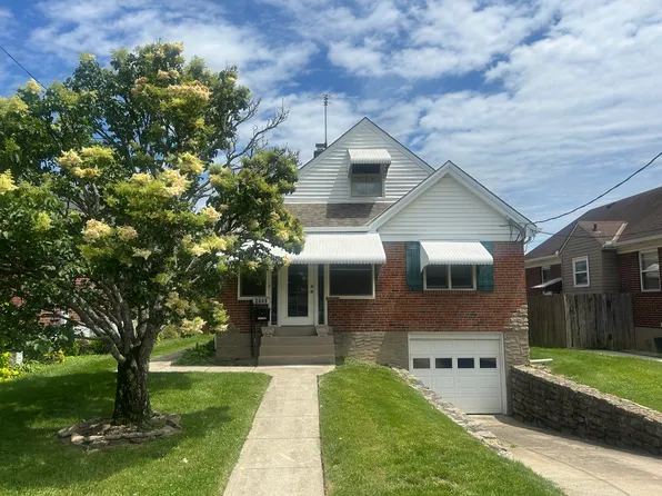 4526 Camberwell Rd, Cincinnati, OH 45209