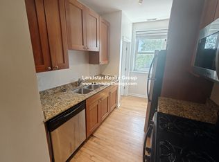 3743 W Argyle St APT 3, Chicago, IL 60625