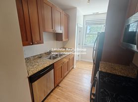 3743 W Argyle St, Chicago, IL