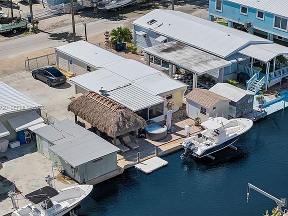 3rd image of 209 Buttonwood Ave