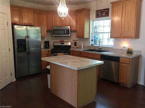 3rd image of 5021 Burrell Dr