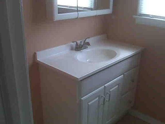 3rd image of 2720 Garland Ave