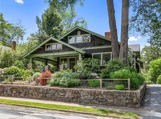 62 Henrietta St, Asheville, NC 28801
