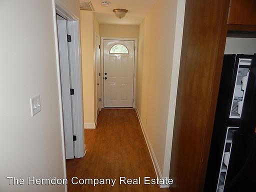 2nd image of 5201 Greyfield Cir
