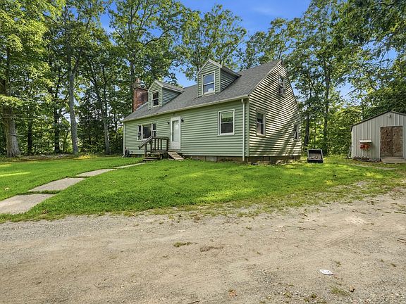3rd image of 483 Federal St