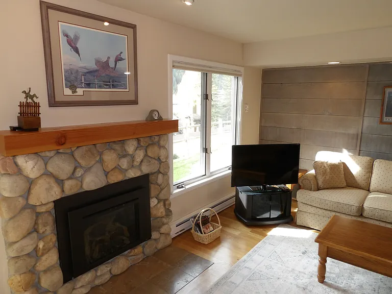 340 River St W #107 — Photo 7