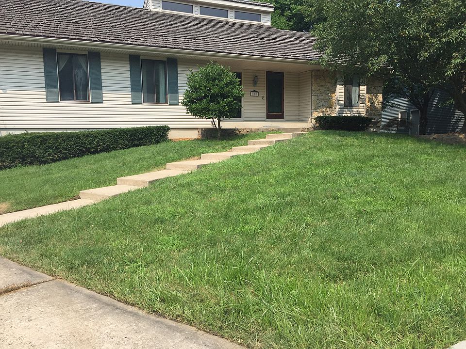 108 S Landcaster Dr Front 