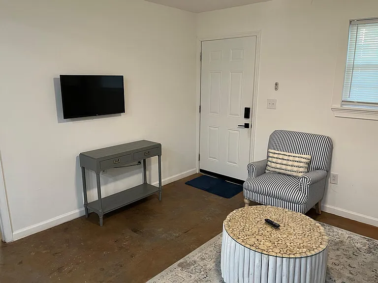 1117 Bexley St #B — Photo 3