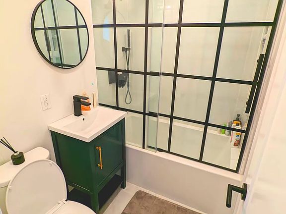 5th image of 210-50 41st Ave #1-A