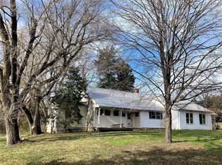 279 Little Bridge Xing, Leslie, MO 63013