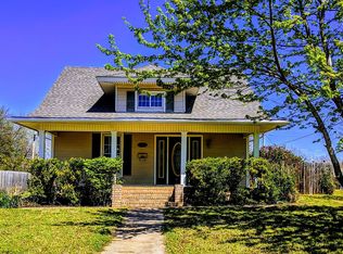 1327 S 9th St, Chickasha, OK 73018