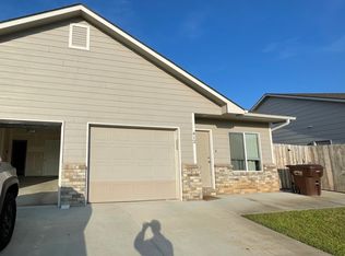 412 S Twin Pines Ave #412, Haysville, KS 67060