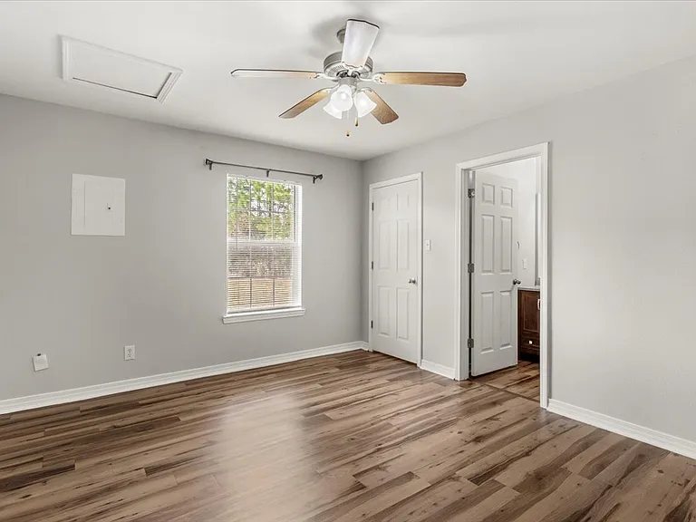 5467 Quail Creek Cir — Photo 13