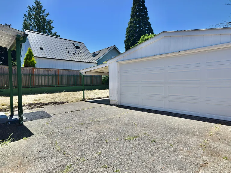 5841 NE 18th Ave — Photo 83