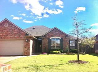 2008 Oxford St, Edmond, OK 73013