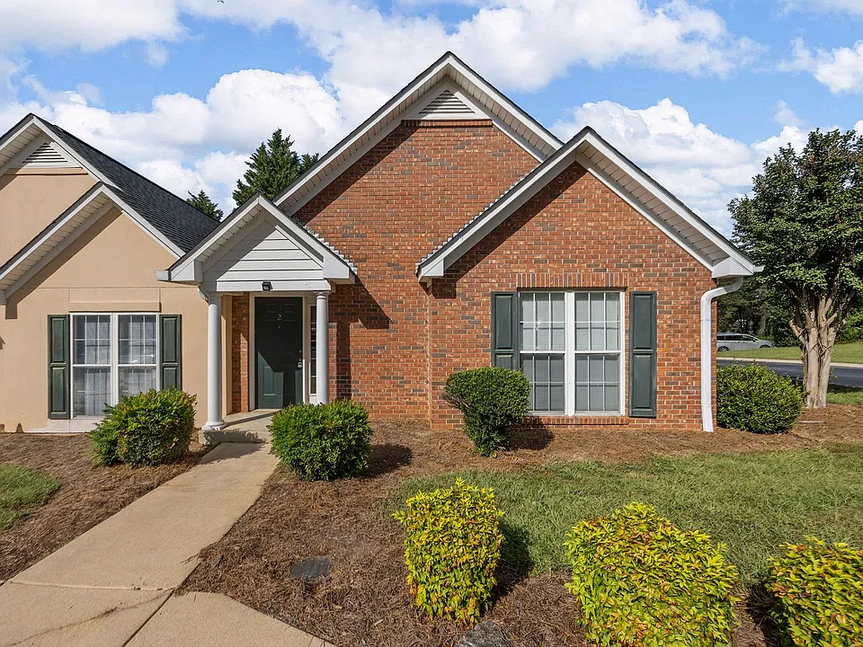 2 Whitfield Way
