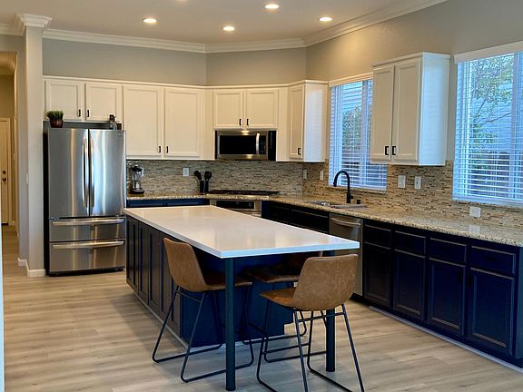 5th image of 340 Vista Cove Cir