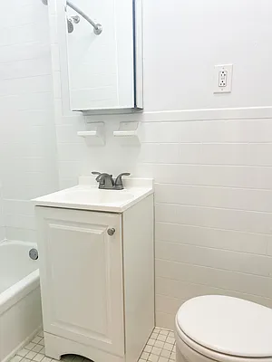 Rented by Waverly Realty Associates | media 21