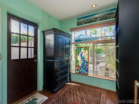 3rd image of 1815 Mission Cliff Dr