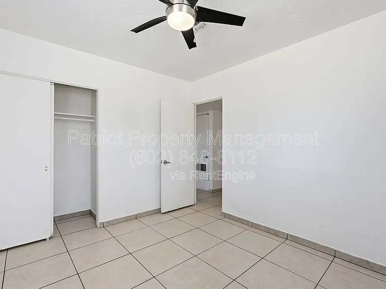 6701 N 33rd Ave — Photo 18