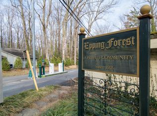 1751 Robin Hood Rd, Gambrills, MD 21054