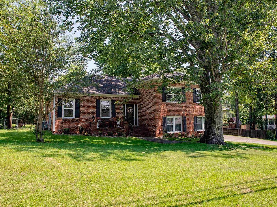 1st image of 325 Cambo Ln