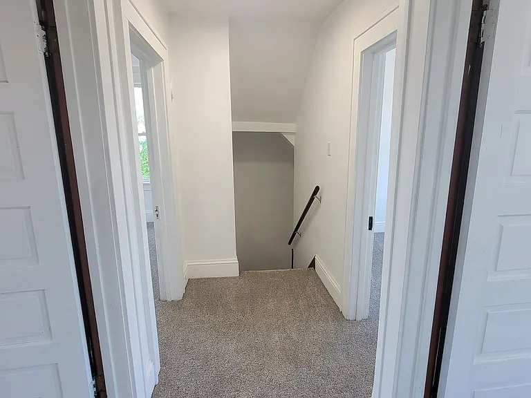 632 Hill Top Dr — Photo 17