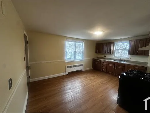 296 Wood Ave #2 — Photo 11