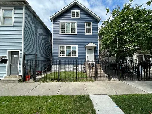 4820 S Justine St #1 Photo 1