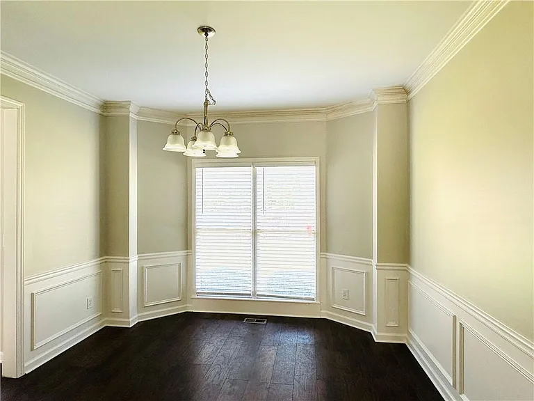 2020 Bentwood Ct — Photo 10