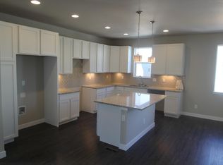 12872 E Caspian Pl, Aurora, CO 80014