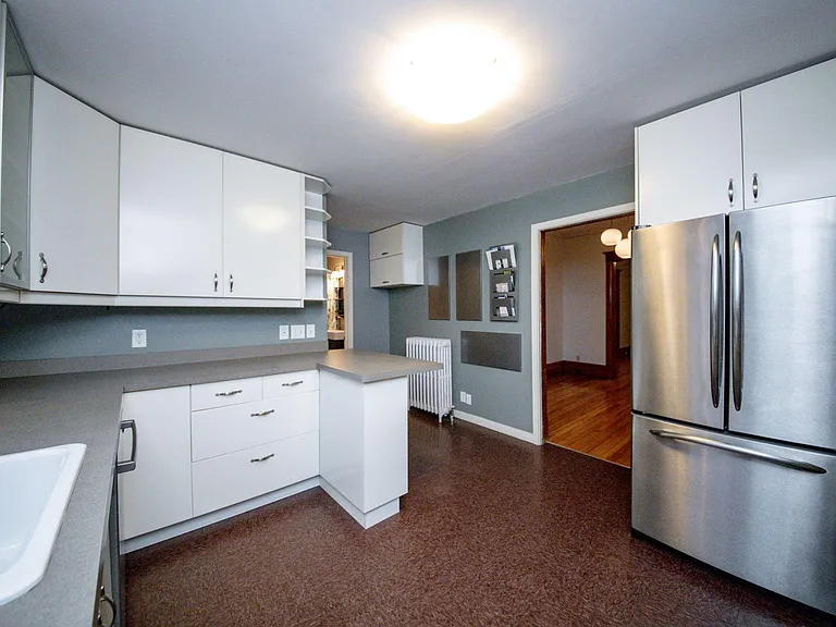 3312 Grand Ave S — Photo 7