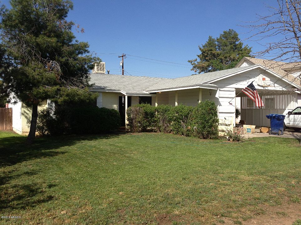 1st image of 334 E Balboa Dr