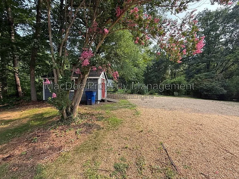 428 Ingleside Dr — Photo 48