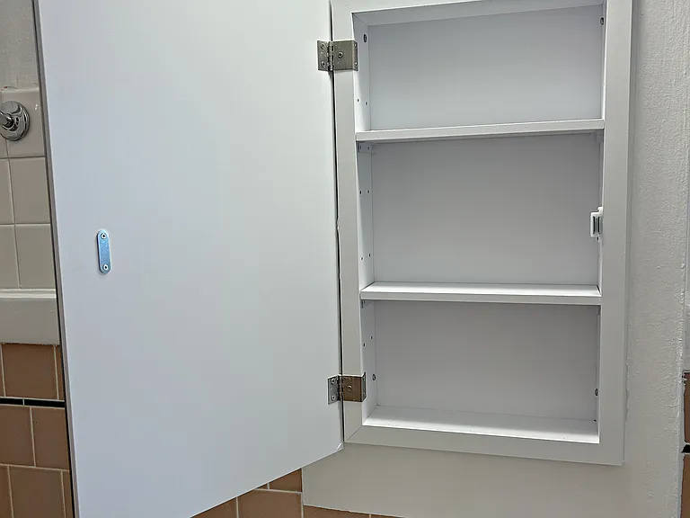 Grandview Apartments — Photo 9