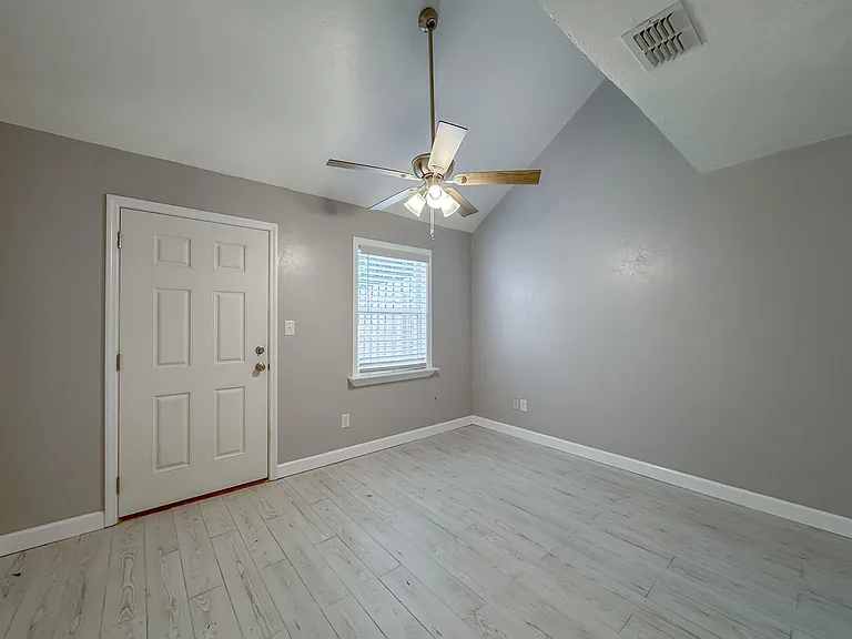 934 S Lipona Rd — Photo 18