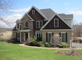 116 Duncaster Rd, Bloomfield, CT 06002