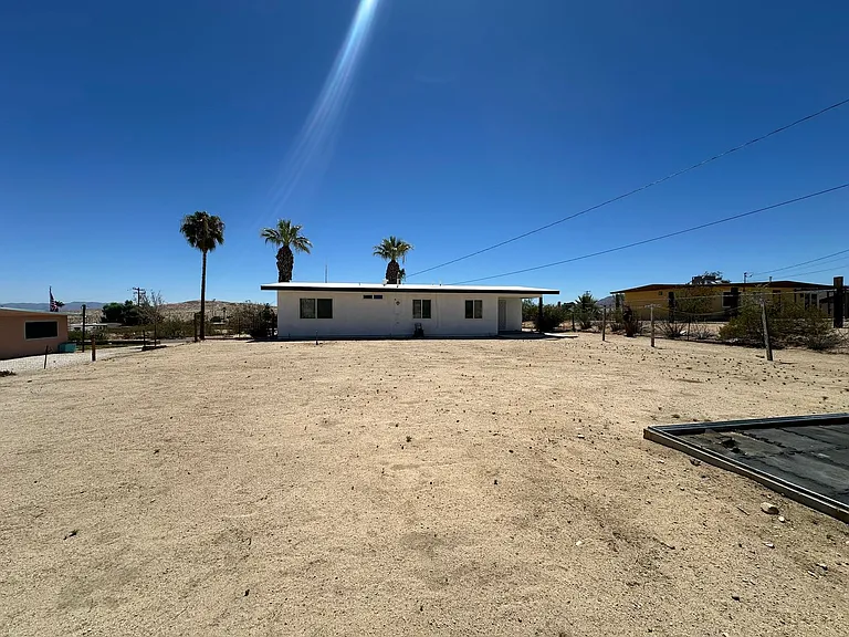 5746 Halsey Ave — Photo 15