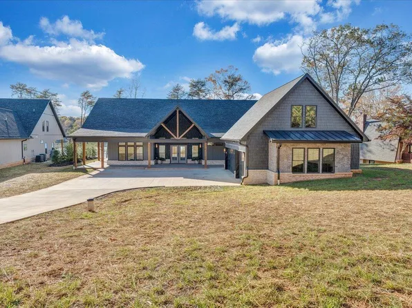 317 Bass Cove Rd, Huddleston, VA 24104